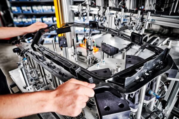 AGS-automation-handarbeitsplatz